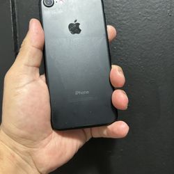 iPhone 7 32gb Matte Black Unlocked 