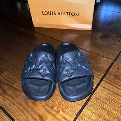 Black Louis Vuitton Slides ( LV ) Waterfront Mule
