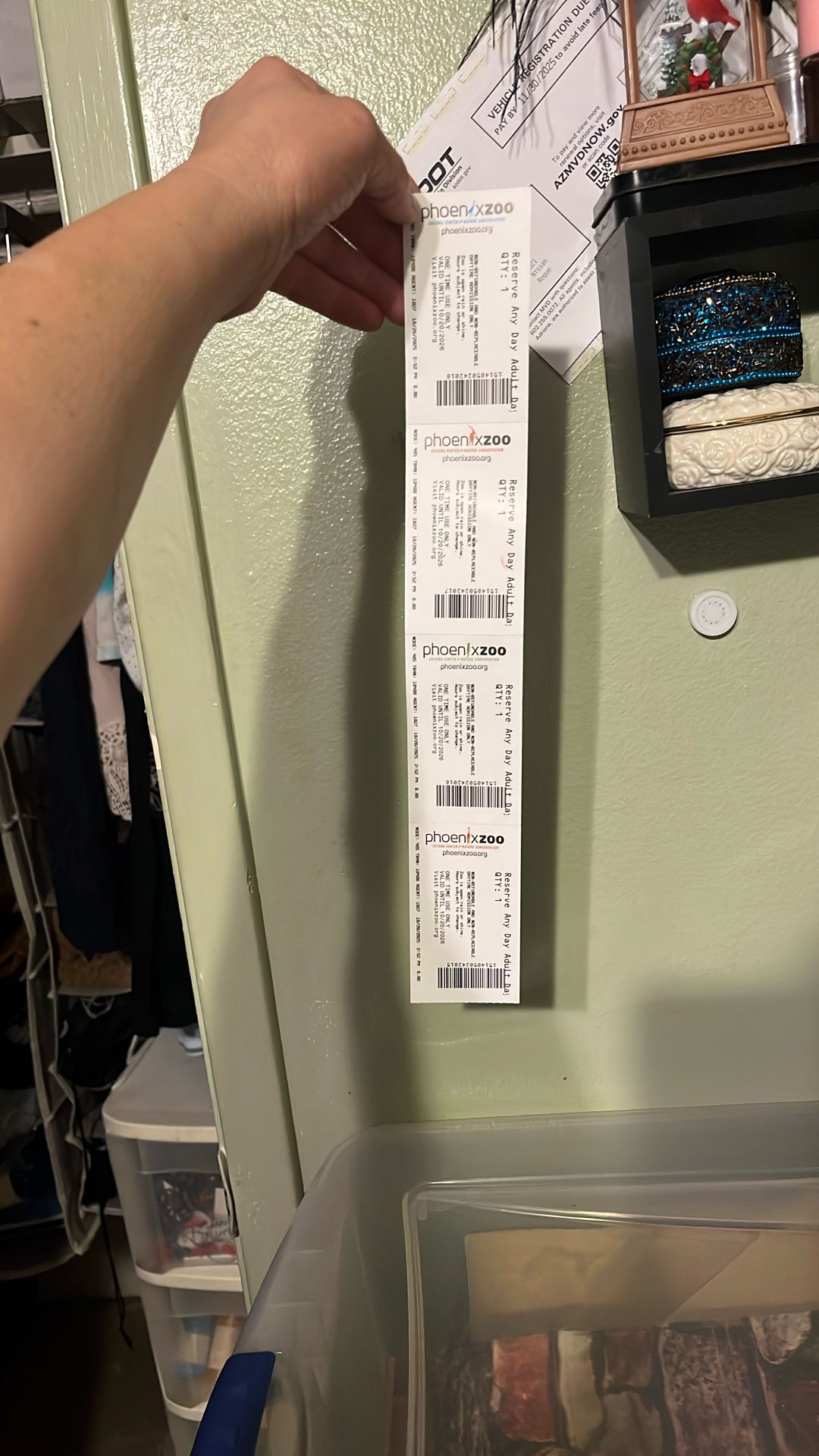 4 phoenix Zoo adult tickets $60.00