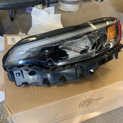 2019 2020 Jeep Cherokee Driver Side (Left) Headlight