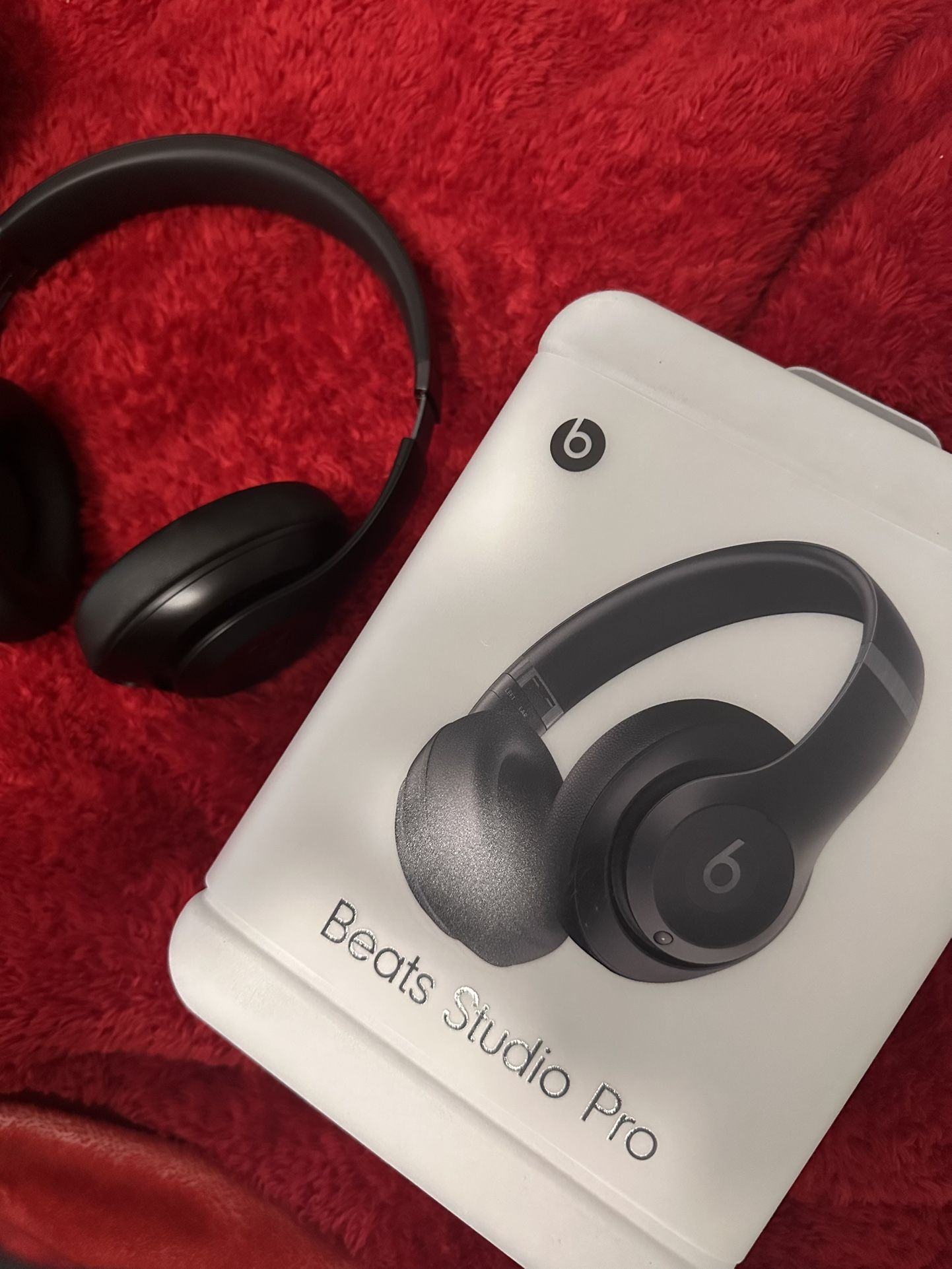 Beats Studio Pro