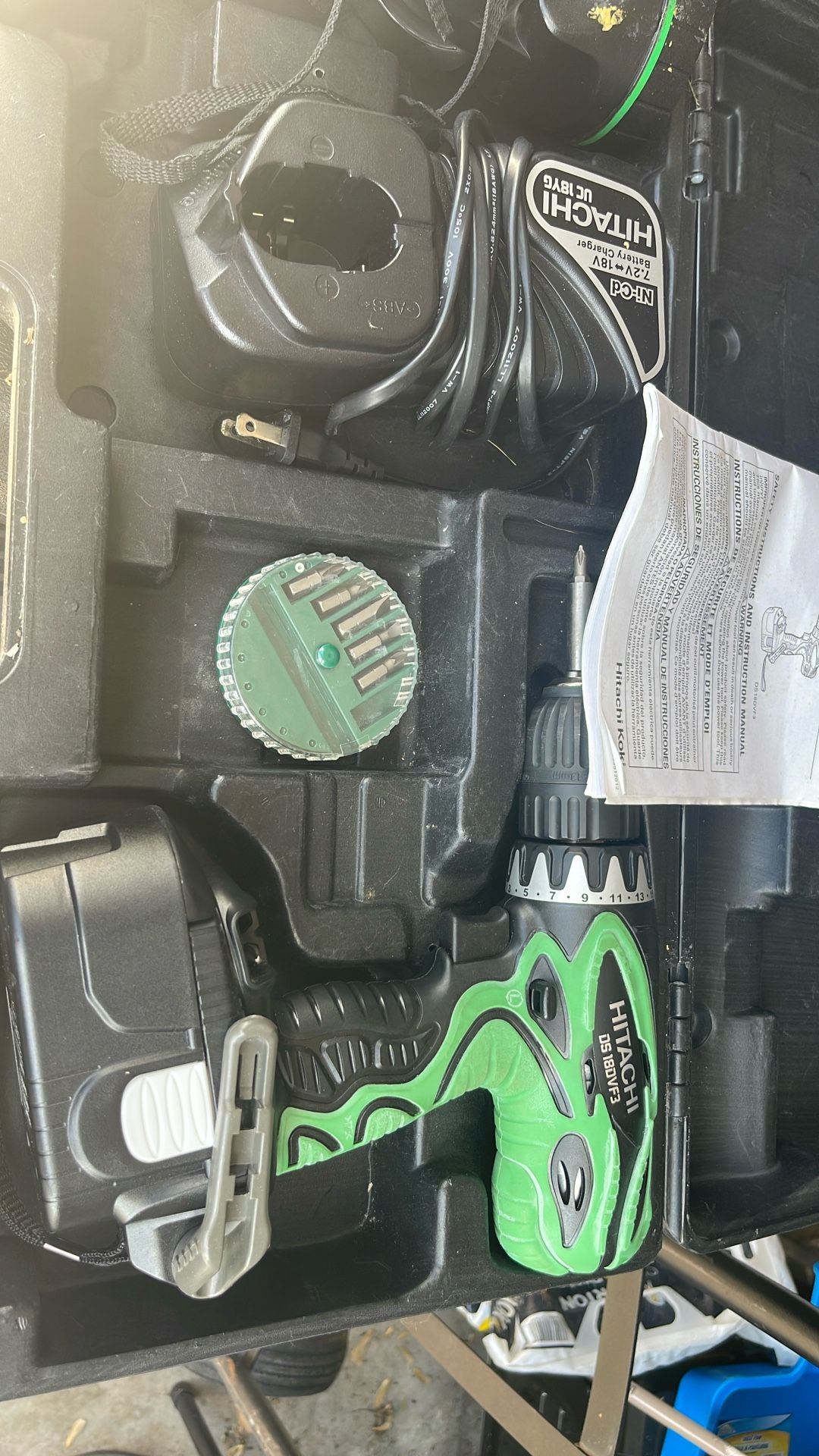 Hitachi Cordless Driver drill And Charger