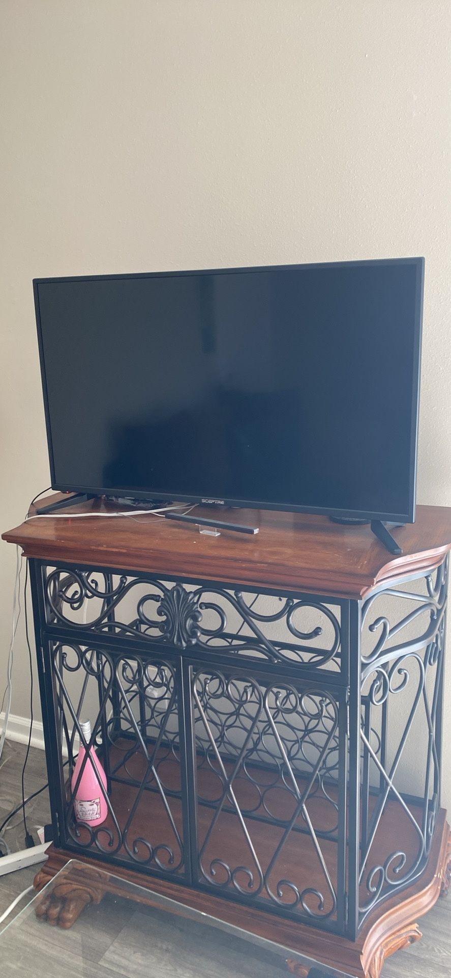 32inch Sceptre TV & Firestick