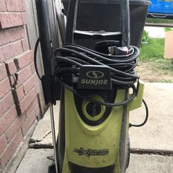 Electric Power Wash  Don’t Know If It Works Sale As Is Or For Parts