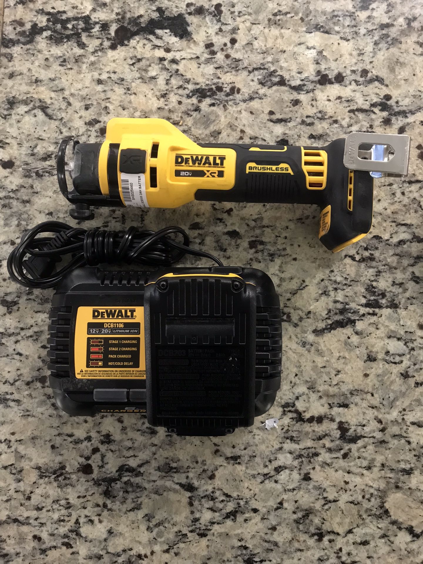 Dewalt cut Out Tool Kit #25460 Drywall Tool