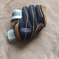 Toddler 9 In T-ball / Baseball Louisville Slugger Glove Brand New Tag Still Attached
