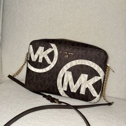 michael kors purse 