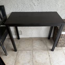 Small Desk $10