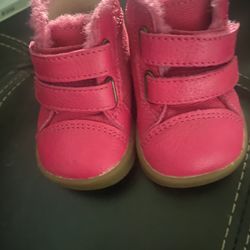 New  Leather UGG Baby Rennon II Strap Pink Cold Weather Booties sz O/1