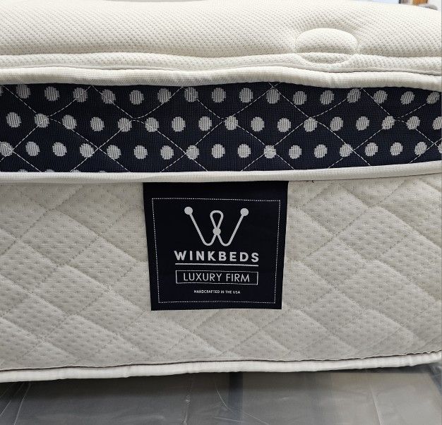 LIKE NEW! Handmade WinkBeds Luxury Firm Queen Mattress - Delivery Available