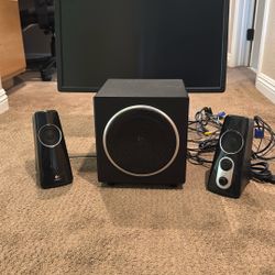 Dell 23 Inch Monitor with Logitech Sound System 
