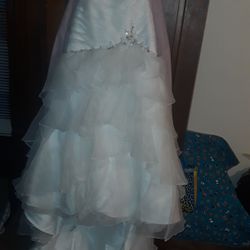 Wedding dress size10 ivory sweetheart mermaid layers