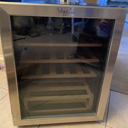 Whirlpool 25 Bottles Wine Fridge