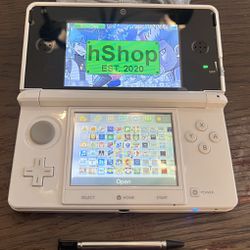 Polar White Nintendo 3DS w/ H-Shop & All Pokemon Games + Bank, Transporter & Many Games
