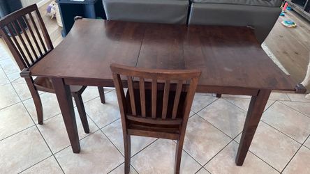 Table and 4 chairs