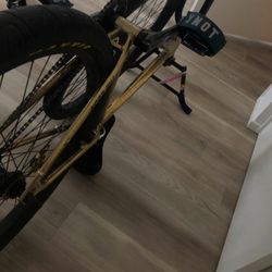 LOOKING FOR TRADES OR SEND CASH OFFERS❗❗❓