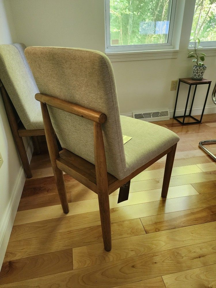 NEW Isanti Dining Chairs From Ashley's Furniture