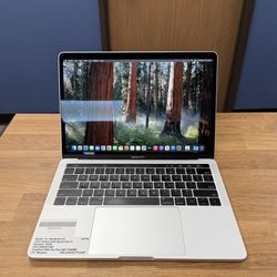 13" MacBook Pro Touchbar 500GB SSD*16GB RAM*2.8Ghz Intel Quad Core i7 