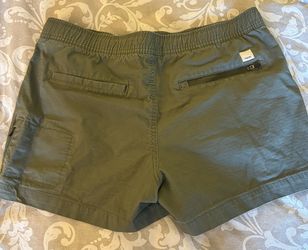 Vuori Shorts 