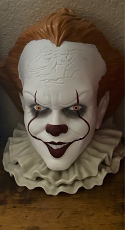 Horror collectibles
