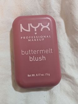 LIKE NEW NYX BLUEH