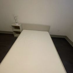 Full Size Bed 