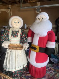 Holidays Are Here Vintage Santa Clause And Mrs. Clause VERY ADORABLE