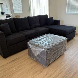 🔥 Brand New Black Sectional With Free Ottoman 