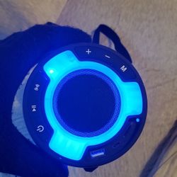 BLUETOOTH TUBE SPEAKER 