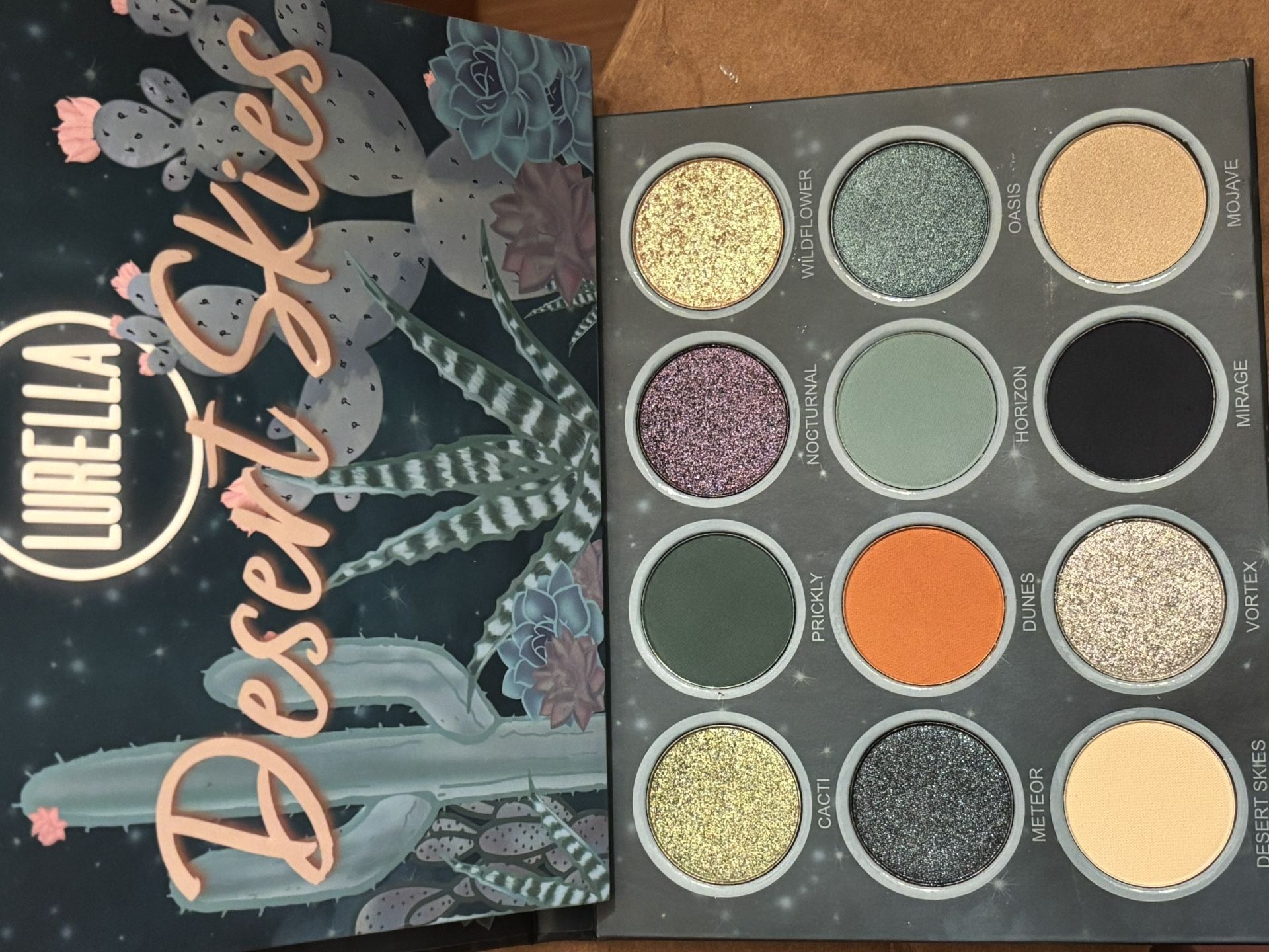Eyeshadow palette