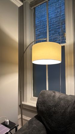 Arc floor lamp