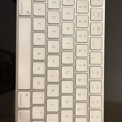 Apple Magic Wireless Keyboard 