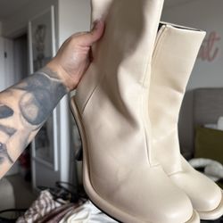 Cream White Boots W 9