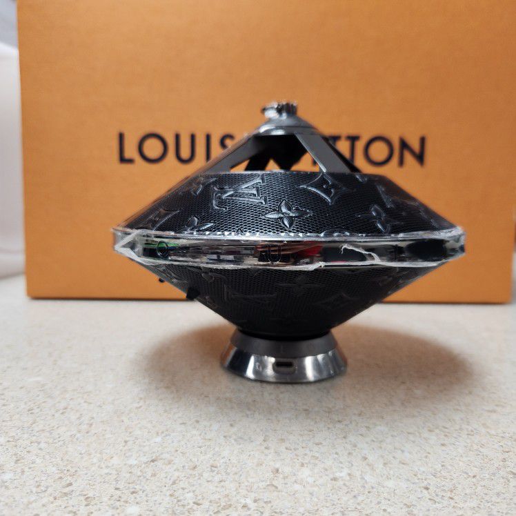 Louis Vuitton Horizon Speaker in Silver