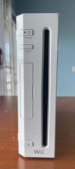 Nintendo Wii gaming console RVL-001
