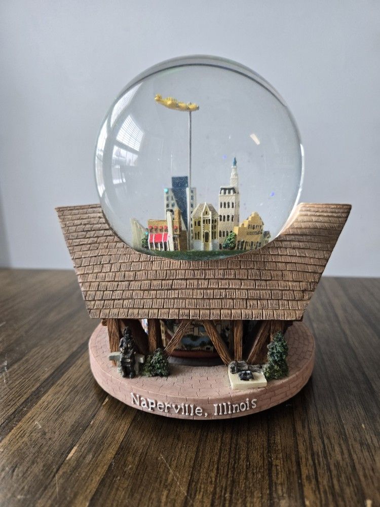 Naperville Illinois Musical Snowglobe