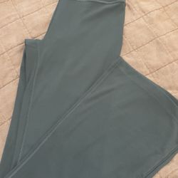 Lululemon Groove Pants 