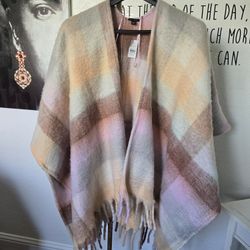 NWT Womens Fuzzy Ann Taylor Poncho Color: Multicolored One Size