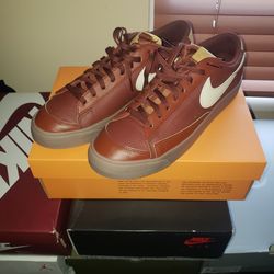 Blazer Low 77 EMB3