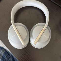 Bose Headphones 700