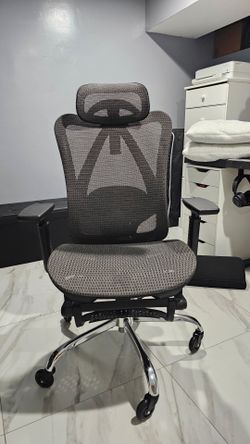 Ergonomic Gaming Chair