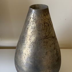 Metal Flower Vase .
