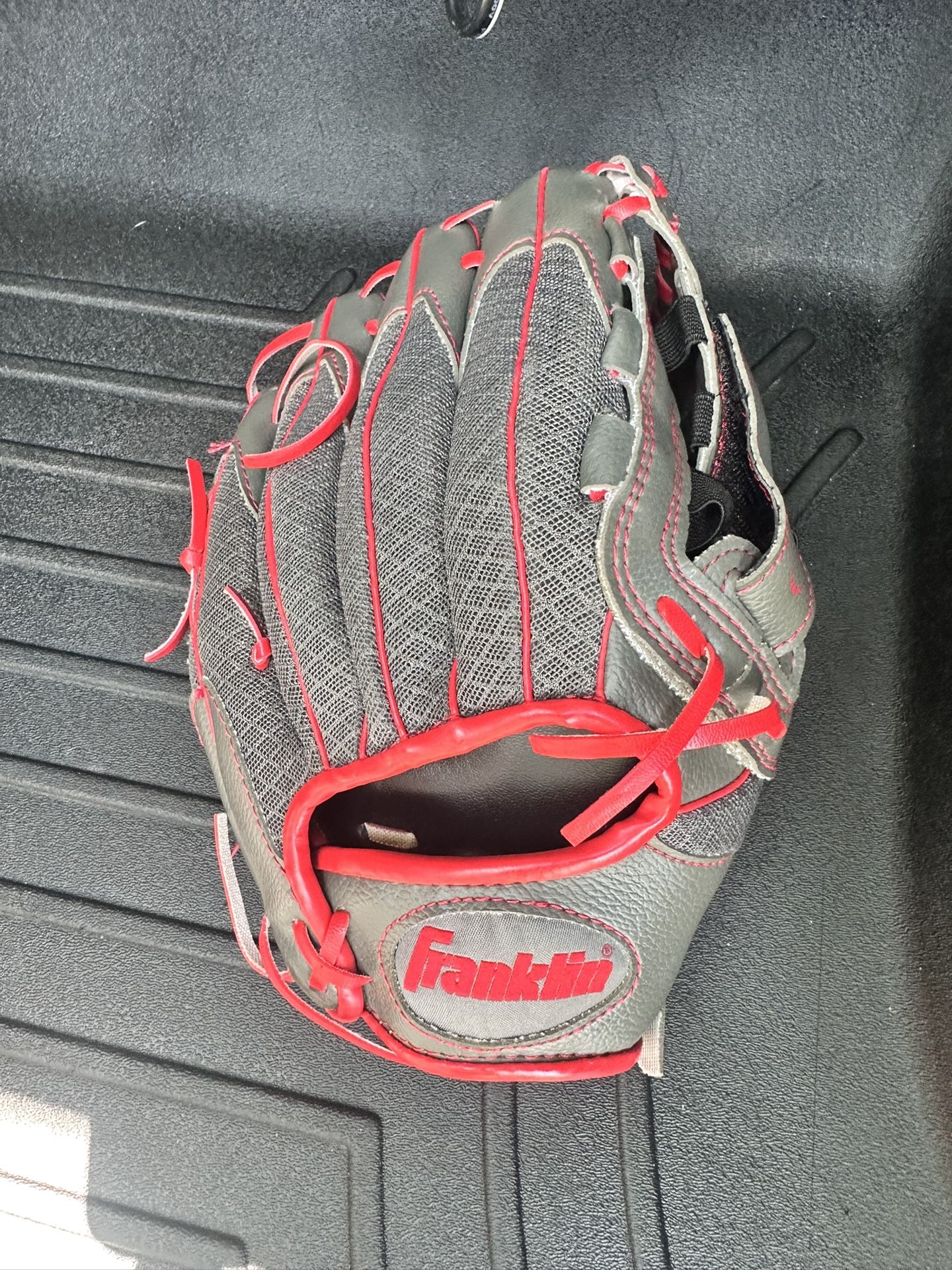 Franklin - Shok Sorb Series #22750 - 10.5" YouthBaseball-T-Ball Glove-RHT