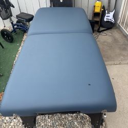Massage Table 