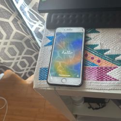 iPhone 8 Plus (used) 
