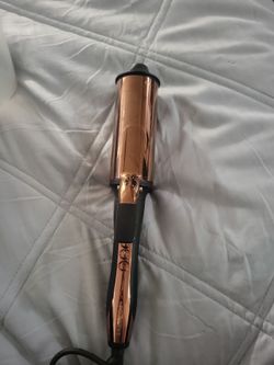 Foxybae curling iron