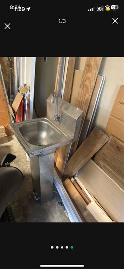 LOW PRICE MOVING- $800 RETAIL STANDING PEDAL SINK