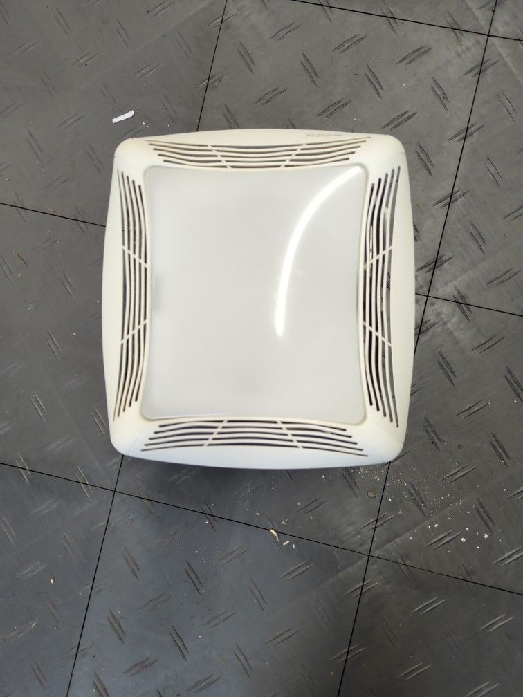 Broan NuTone 763RLN Bathroom Exhaust Fan With Light