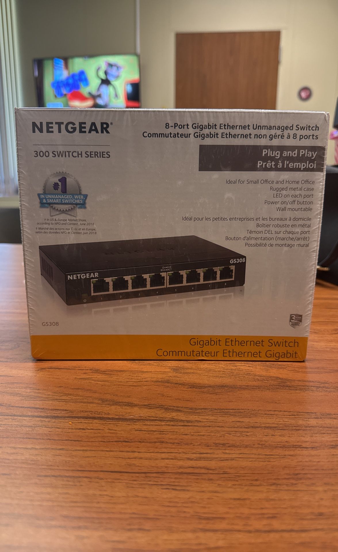 NETGEAR 8-Port Gigabit Ethernet Unmanaged Essentials Switch (GS308)