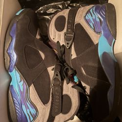 Jordan Aqua Size 9 